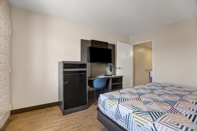 Room, King Bed, Motel6 Amarillo, TX - Airport 3/5