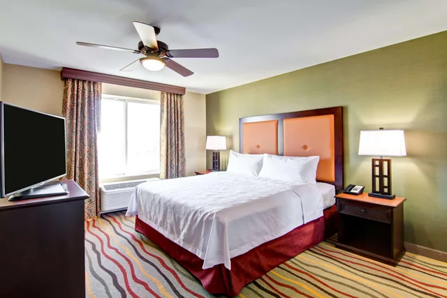 1 Bedroom, Suite, King Bed, Water View، Homewood Suites by Hilton Richland 2/3
