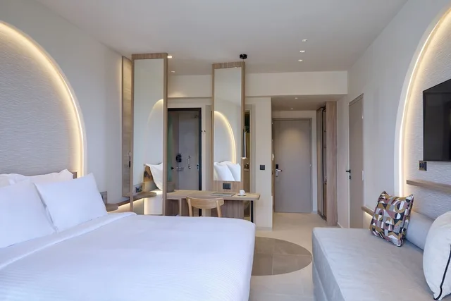 Deluxe, Queen Bed, Sea View, Sofa, Zeus Kos Beach 1/10