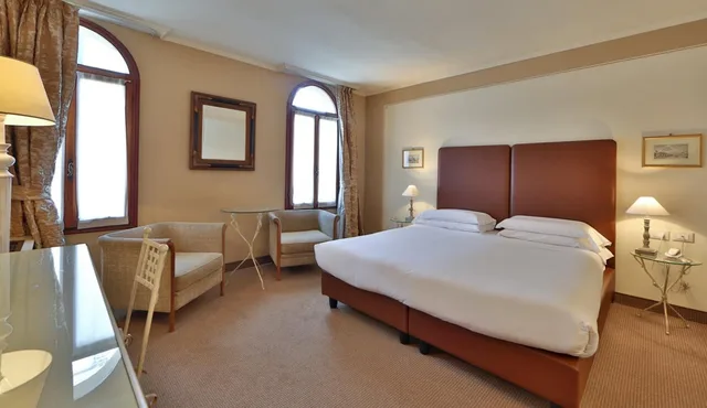 Deluxe, Hotel Canon D Oro 2/6