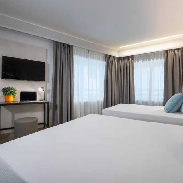 غرفة سوبيريور بسريرين كوين، iH Hotels Milano Centrale 5/10