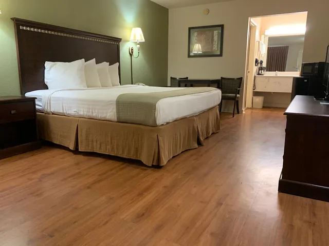 غرفة بسرير كينج لذوي الإعاقة، Motel6 Abbeville, AL 5/10