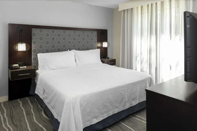 جناح بسرير كينج مع أريكة لذوي الإعاقة، HOMEWOOD SUITES BY HILTON COLUMBIA 2/3
