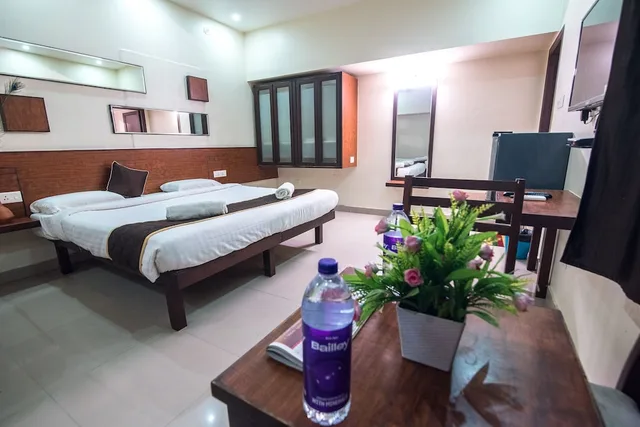 غرفة كلوب بسريرين كينج، OYO Rooms off Aurobindo Ashram 4/5