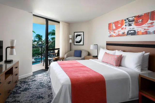 1 Bedroom, Suite, Pool View, Sofa, Marriotts Waikoloa Ocean Club 1/6