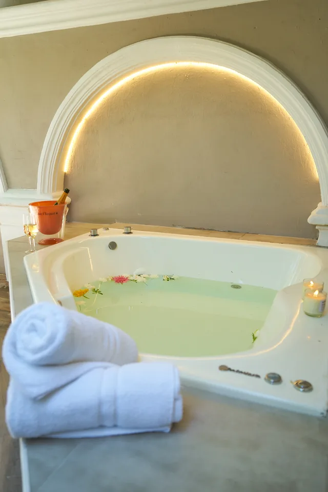 غرفة ديلوكس بشرفة بجاكوزي، Rendez Vous Hotel Buenos Aires 1/1