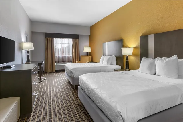 غرفة بسريرين كوين لذوي الإعاقة، Best Western Plus Lampasas Inn and Suites 1/3