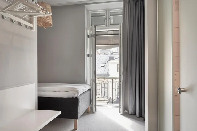 غرفة مفردة، Moment Hotels 7/7