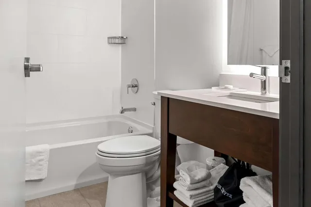 Efficiency, Superior, King Bed، Country Inn And Suites By Radisson Winnipeg Mb 8/8
