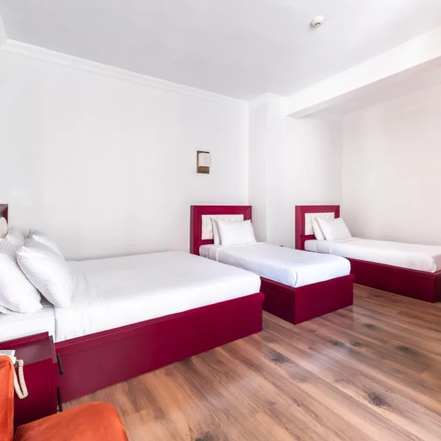 غرفة قياسية رباعية، Azze Hotel 7/10