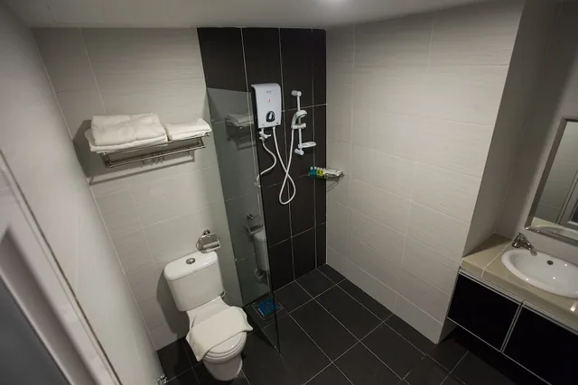 غرفة ثلاثية بسرير كوين وسرير فردي، Ls Hotel 3/3