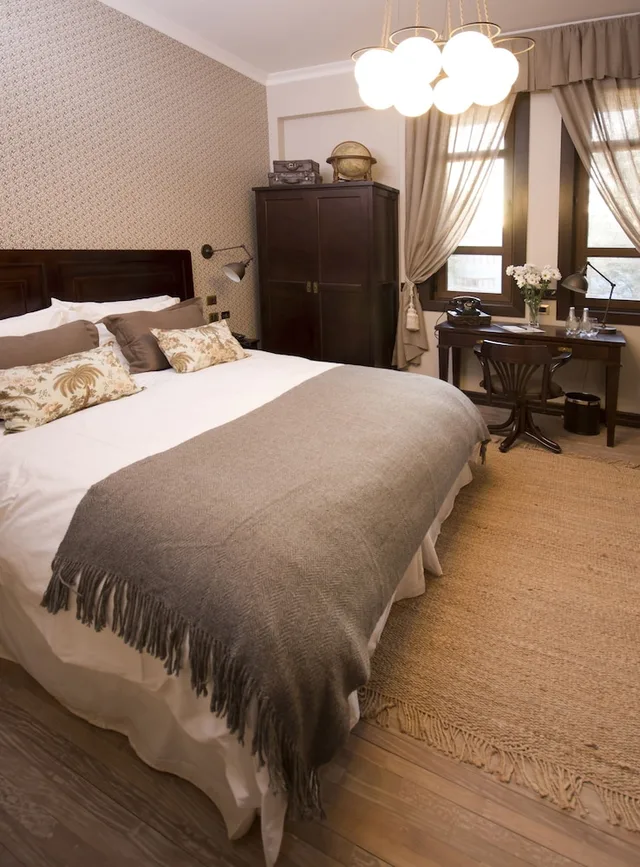 غرفة كلاسيكية بسرير كوين، Hotel Boutique Castillo Rojo 7/8