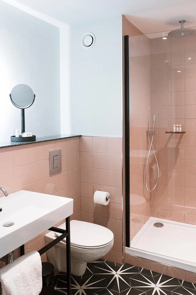 Snug, No Window، Telegraph Hotel Coventry Hotel 10/10