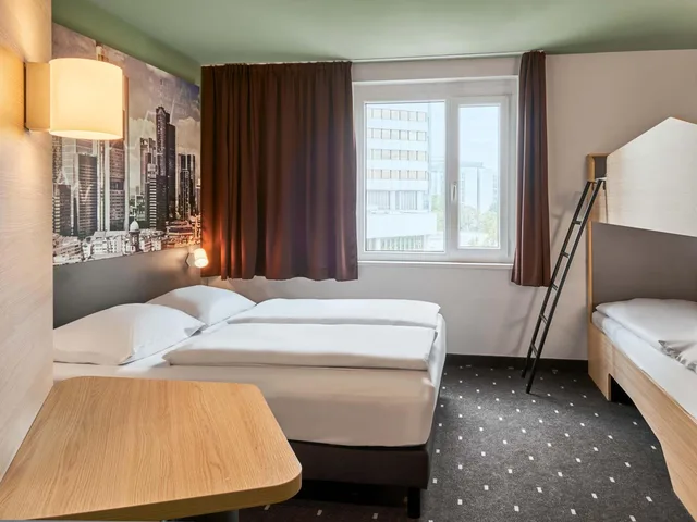 غرفة عائلية بسرير كوين، B&B Hotel Frankfurt-West 1/1
