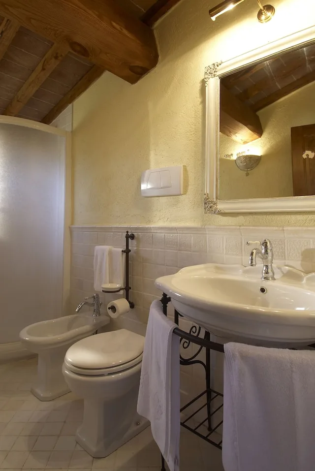 House, 1 Queen and 1 Single Bed, Sofa، Borgo Di Pietrafitta Relais 3/3