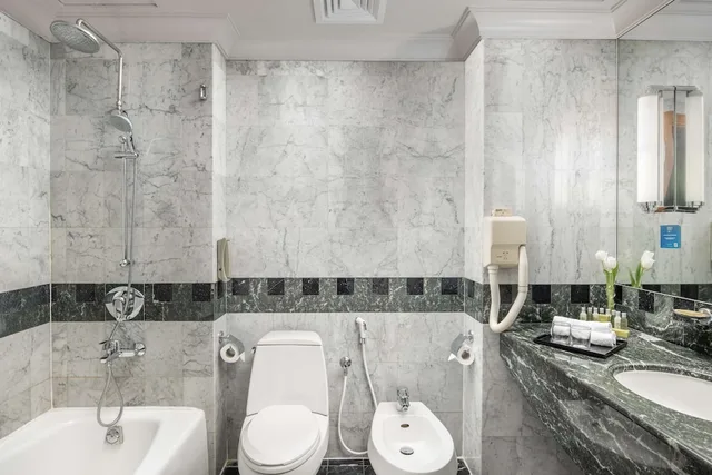 غرفة سوبيريور بسرير كينج، المدينة هيلتون(Madinah Hilton Hotel) 3/4