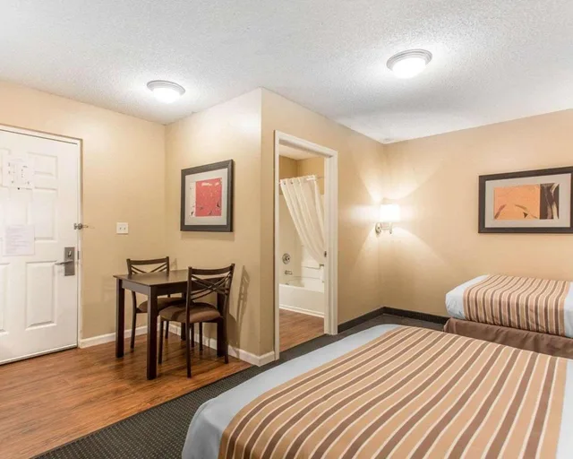 Efficiency, 2 Double Beds, Smoking, Suburban Studios Kennesaw Marietta North 3/4