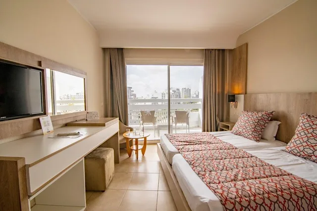 غرفة قياسية ثلاثية، Riadh Palms Resort & Spa 1/2