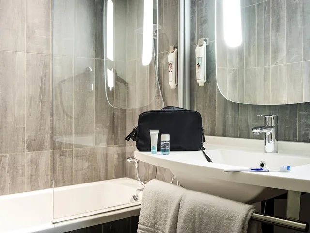 غرفة قياسية بسريرين منفصلين، Ibis Braga 8/8