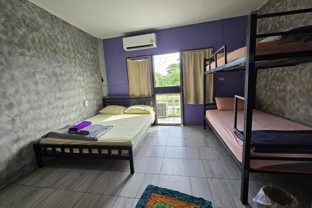 غرفة رباعية، Malai Place 1/3