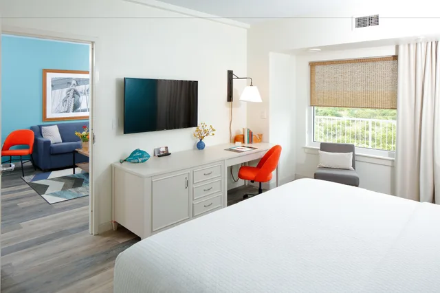 غرفة سوبيريور بغرفة نوم واحدة في الطابق العلوي، Hotel Indigo Orange Beach Gulf Shores 2/8