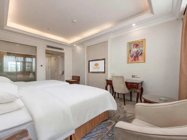 غرفة ديلوكس بسريرين منفصلين بإطلالة، Vienna Hotel (Guangzhou Baiyun University Jinyuan Plaza) 2/6