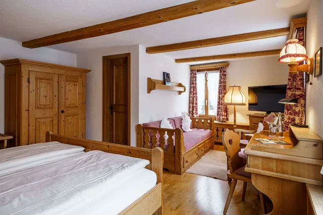 Chalet, Superior, Twin Beds, Hotel Alpenblick 2/10