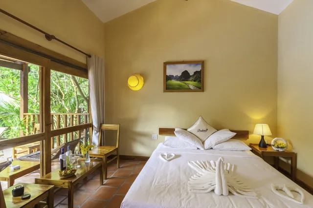 Signature, Bungalow, King Bed, Garden View, Garden Area, Bauhinia Resort 1/8