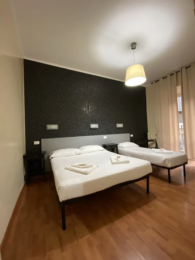 غرفة ديلوكس ثلاثية بسرير مزدوج وسرير فردي، The Place In Rome 9/10