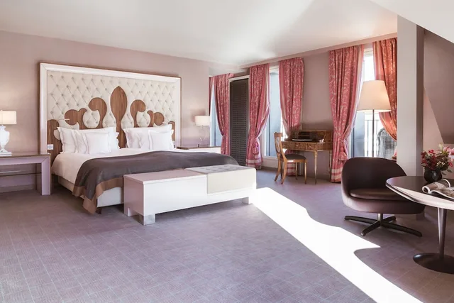 جناح جونيور ركني بسرير كينج بإطلالة على البحيرة، Carlton Hotel St Moritz 1/6