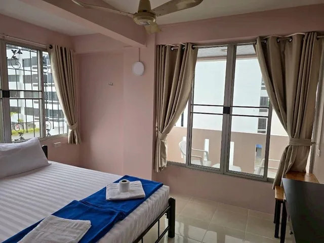 غرفة بسرير مزدوج بشرفة، Bella Bella River View 5/8