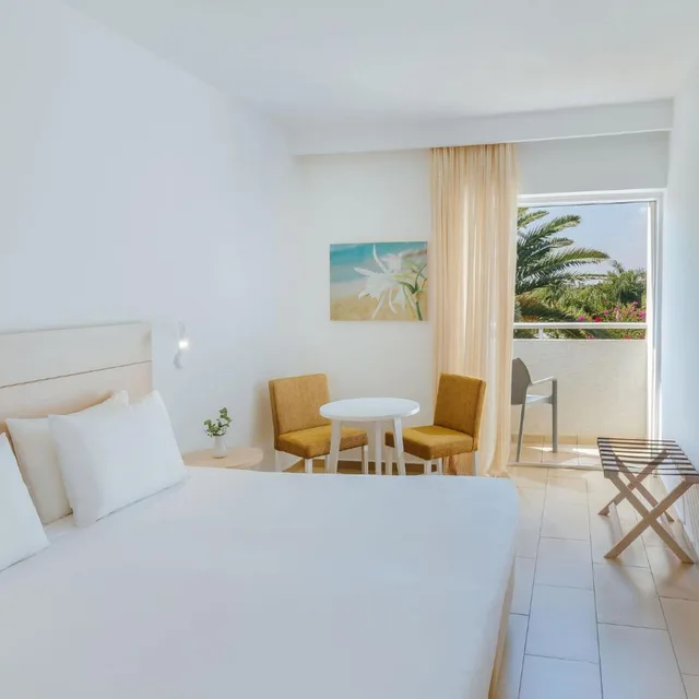 غرفة بسرير مزدوج أو سريرين منفصلين، Nissi Park Hotel 1/9