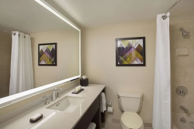 Suite, 2 Queen Beds, Embassy Suites By Hilton Washington D.C. Georgetown 2/2