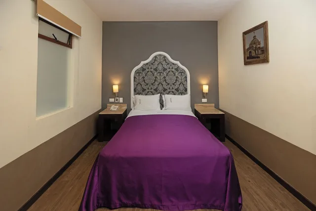 Room, Single, Queen Bed, Hotel Gala 1/3