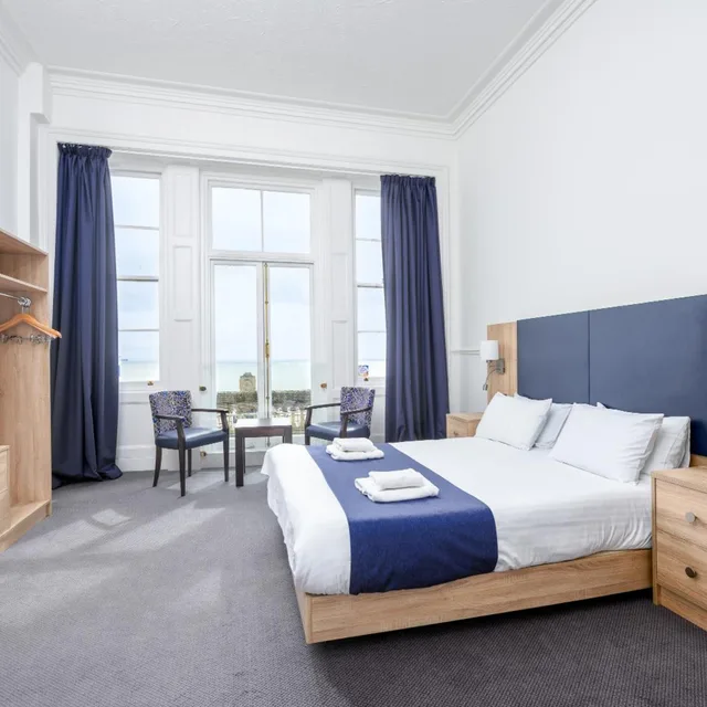 Superior, Triple, Hotel Prince Regent 1/5