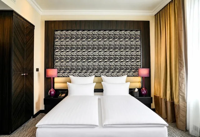 غرفة سوبيريور بسرير مزدوج، Steigenberger Grandhotel Hande 1/8