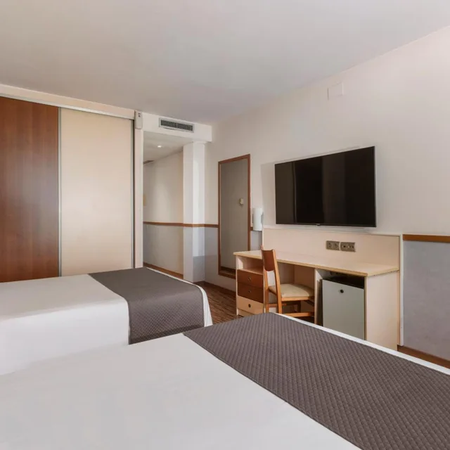 Room, Quadruple, Sea View, Ametlla Mar 6/10