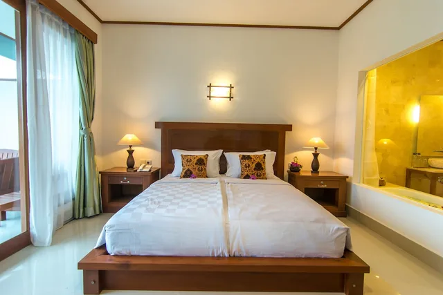 غرفة ديلوكس بسرير مزدوج بإطلالة على الحديقة، Gita Maha Hotel 5/10