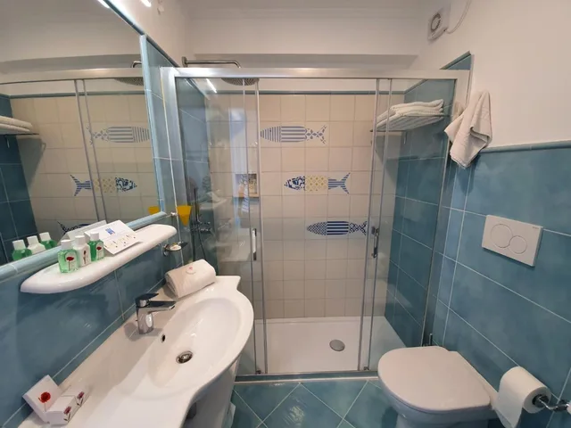 غرفة بسرير مزدوج أو سريرين منفصلين بشرفة، Aurora Hotel & Suites Sul Mare 8/10