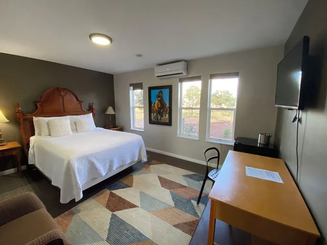 Cedar, Queen Bed، Skyridge Inn Bed & Breakfast 1/7