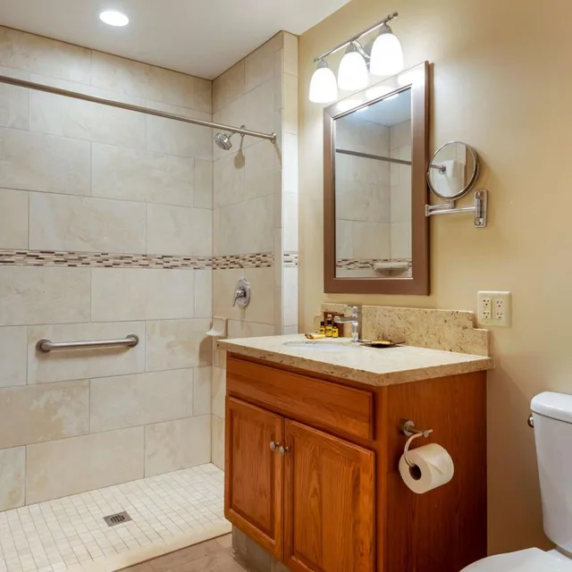 شقة بسرير كينج بغرفة نوم واحدة مع أريكة، Best Western Plus Santa Barbara 4/4
