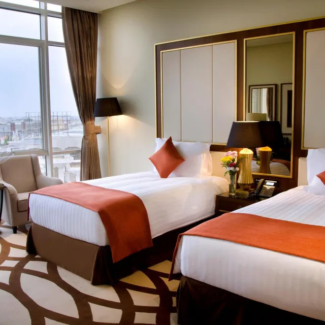 Amber Room, Bayat Hotel 5/7