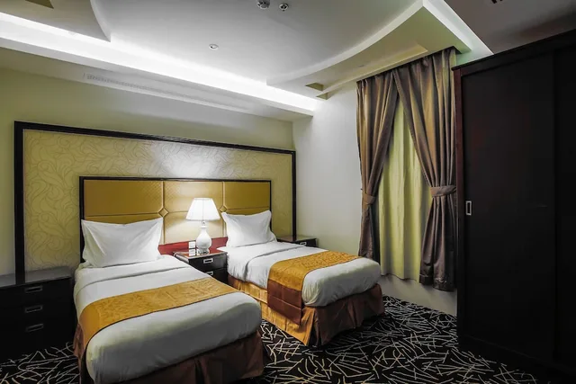 شقة بسريرين منفصلين وسرير كينج بغرفتي نوم، رست نايت للشقق الفندقية - الحمرا(Rest Night Serviced Apartments - AlHamra) 5/10