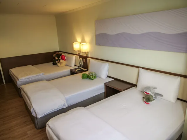 غرفة قياسية رباعية ركنية بسرير مزدوج وسريرين منفصلين، MF Hotel Penghu 3/5