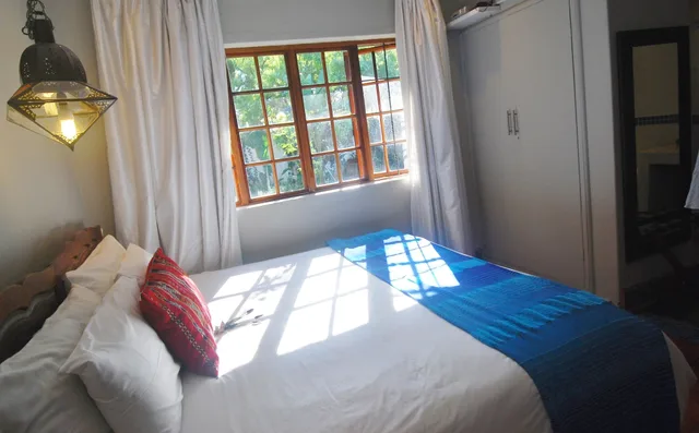 غرفة بسريرين منفصلين، The Wardrobe Guest House 1/2