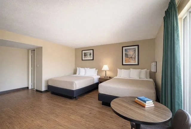 Superior, 2 Queen Beds, Lake Powell Canyon Inn 5/10