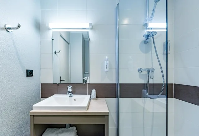 غرفة كلاسيكية بسريرين منفصلين، The Originals City, Ara Hotel, Landerneau 6/6