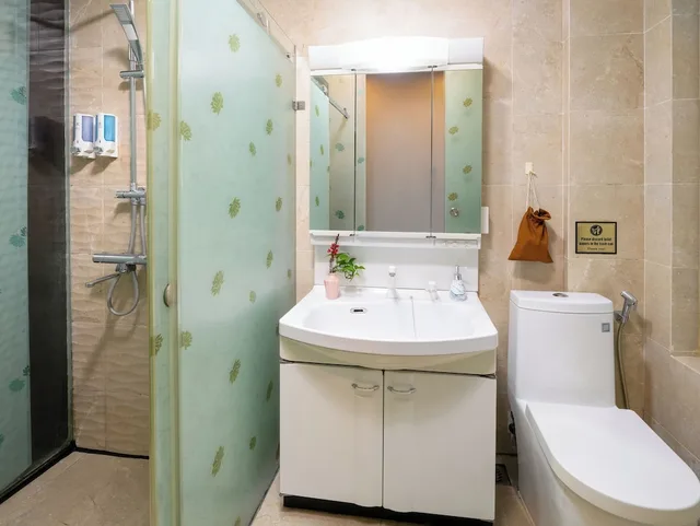 Junior Suite, King Bed, City View, Bella Rosa Hotel 5/6