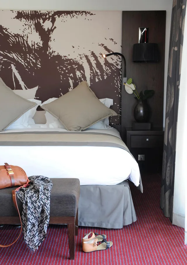 جناح بشرفة، Crowne Plaza Montpellier Corum 3/6