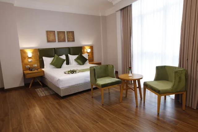 غرفة قياسية بسرير كينج لذوي الإعاقة، Sabon Hotel 2/4